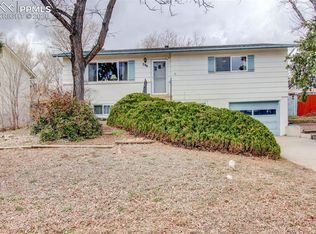 706 Paradise Ln, Colorado Springs, CO 80904