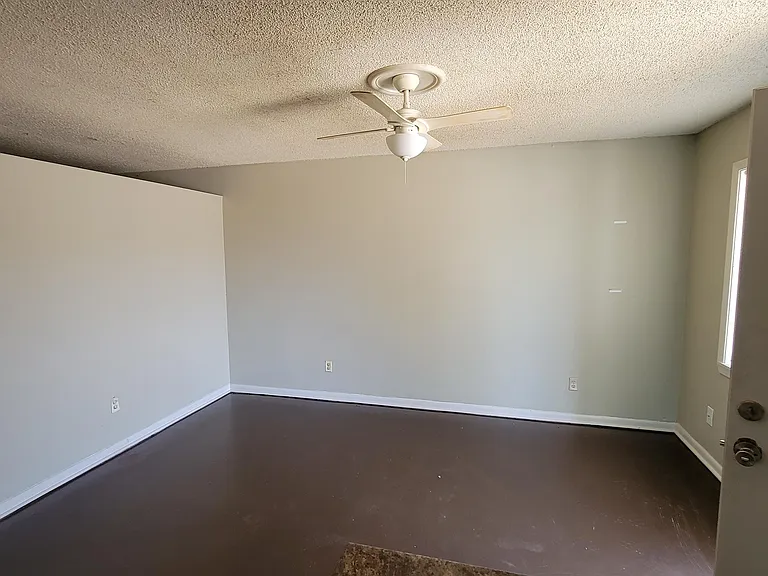 4005 E Nettleton Ave #4 — Photo 5