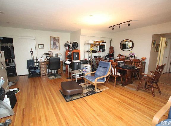 2nd image of 8746 Chelsea St APT 6B