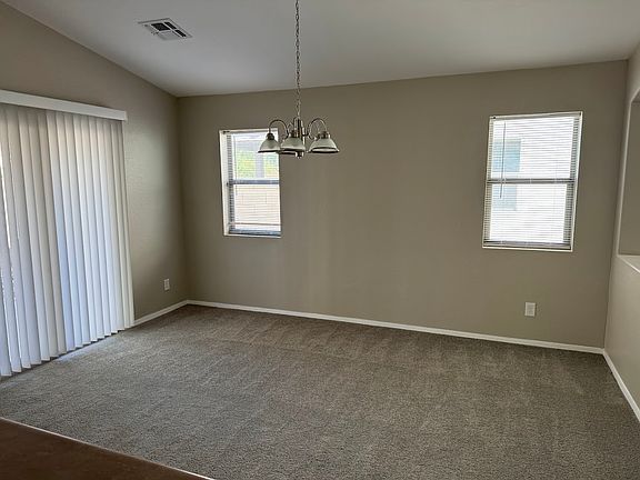 FamilyRoom1_11062024