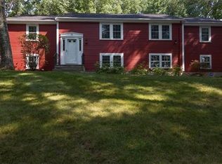 10 Clover Ln, Natick, MA 01760