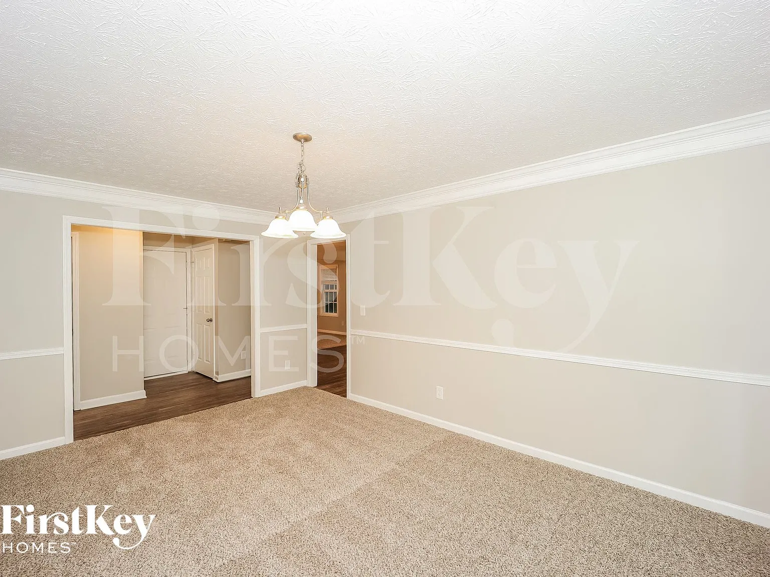 4 bed, 2.5 bath, 3098 sqft, $2,820 — Photo 4