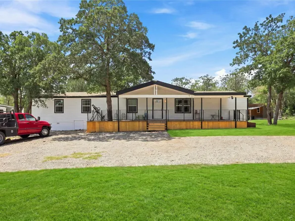 485 Bridgestone Ct, Lockhart, TX 78644