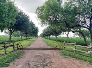 847 Oliver Rd, Victoria, TX 77904