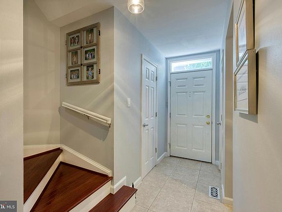 4th image of 2504 S Arlington Mill Dr #2
