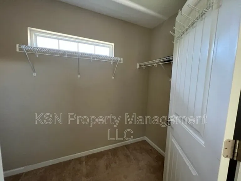 148 Tahoe Dr — Photo 38