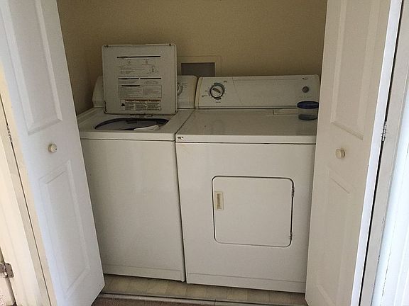 Upstairs washer dryer
