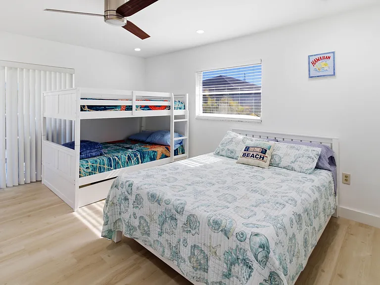 5190 Latham Ter — Photo 31