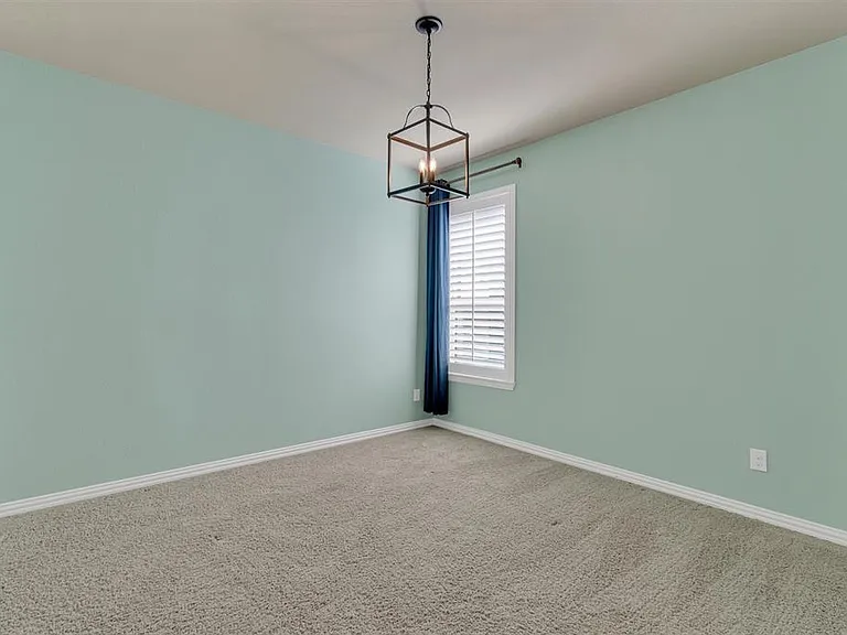 7336 Champagne Dr — Photo 28