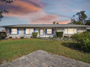 304 10th St SW, Ruskin, FL 33570