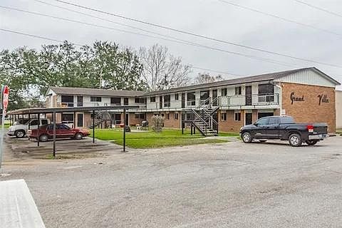 1st image of 2201 N Grand Blvd #1
