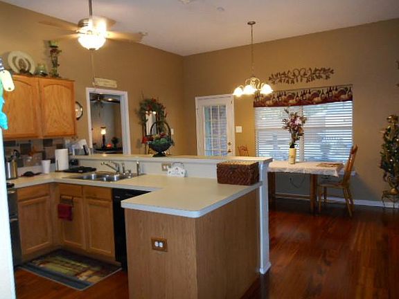 3rd image of 10605 Copperwood Ln