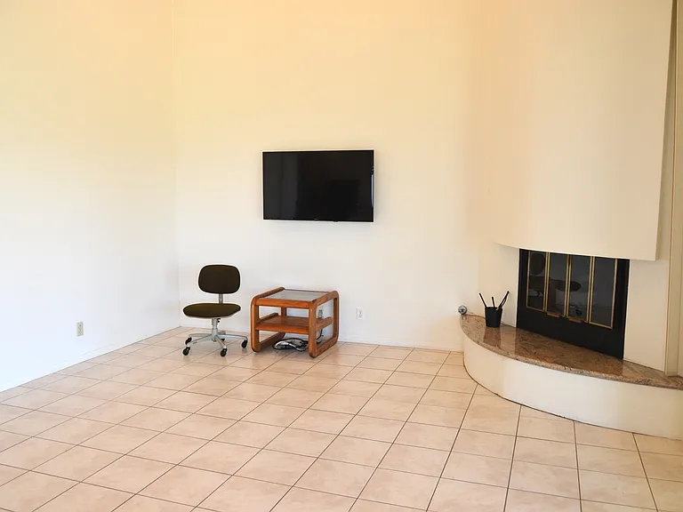 12065 Tretagnier Cir — Photo 7