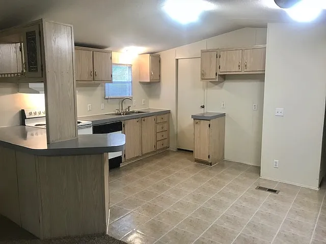 2908 Gilmer Rd — Photo 3