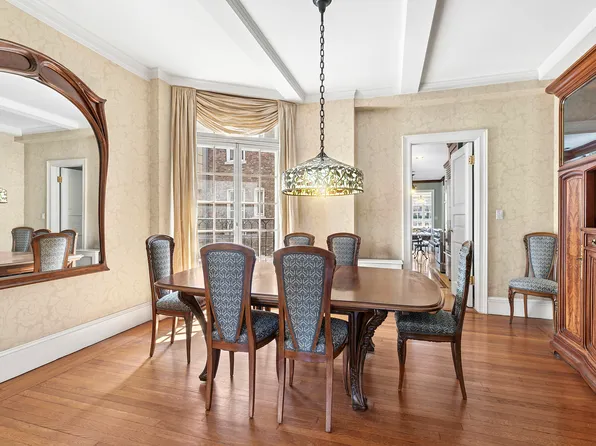 122 East 82nd Street image 5 of 12