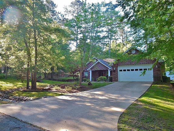 3rd image of 214 Canyon Dr
