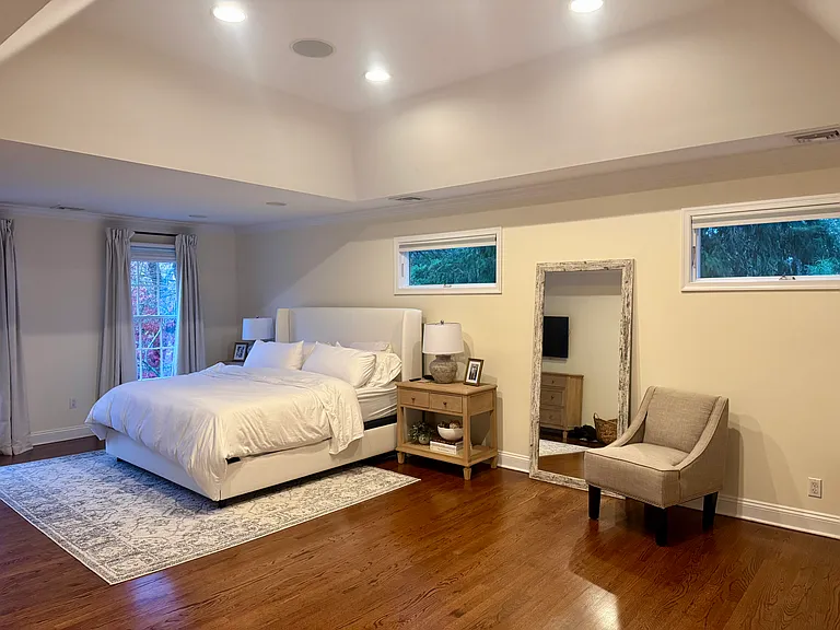 368 Hoyt St — Photo 32