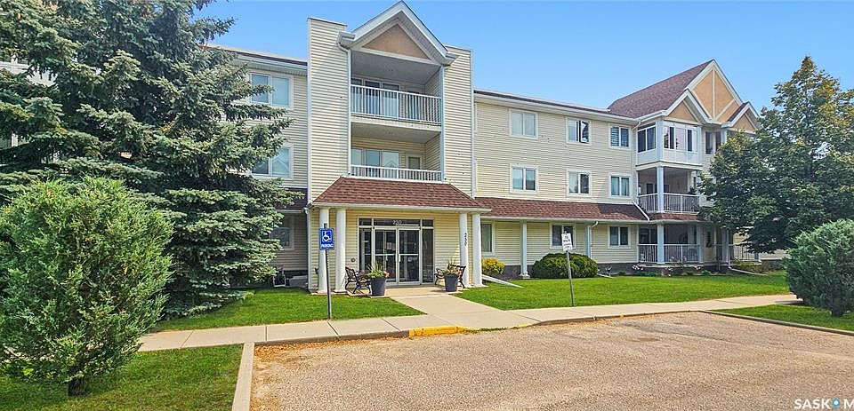 1st image of UNIT 101-230 Lister Kaye CRESCENT