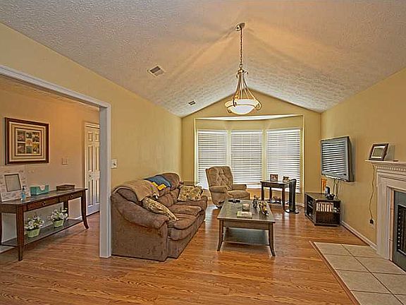 5th image of 6683 Lake View Dr