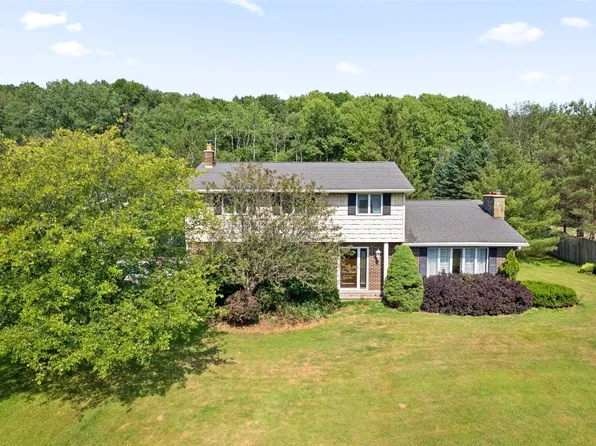 1382 Reynolds Cir, Binghamton, NY 13903