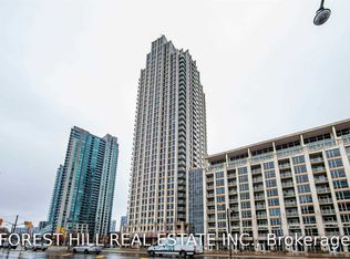 628 Fleet St #812, Toronto, ON M5V 1A8