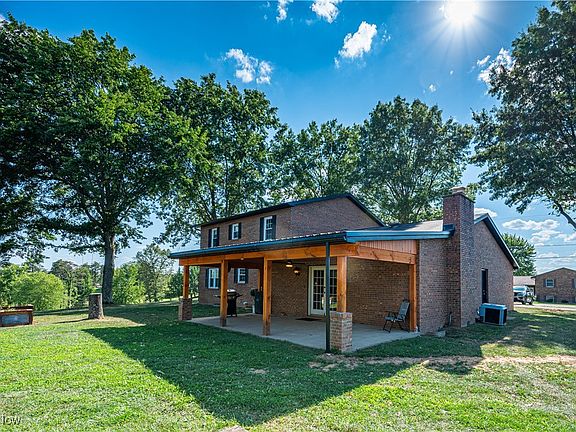 4th image of 324 Chichester Ln