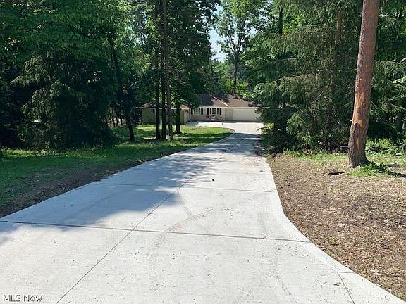 4th image of 7543 Woodlake Dr