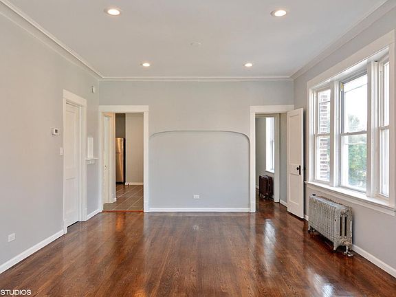 2nd image of 2553 N Central Park Ave