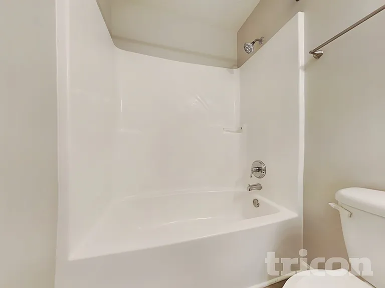 84 Rambling Rd — Photo 14