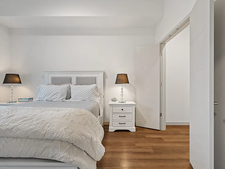 Model Unit Shown (1 Bed 1 Bath) Similar Units: 114, 228, 328,327 *Unit features vary. Inquire with our leasing office to schedule a tour!