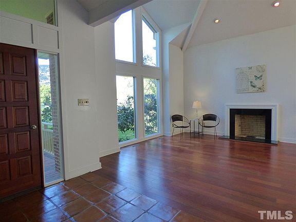 2nd image of 109 Derby Ln