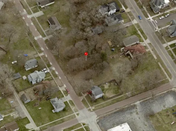 600 Green Ave, Benton Harbor, MI 49022