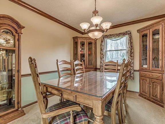 4th image of 10411 Barchester Dr