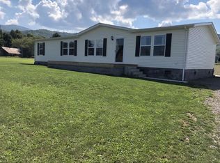 218 Hamby Ln, Mountain City, TN 37683