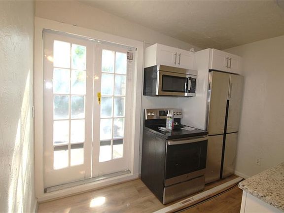 3rd image of 1236 14th St #B