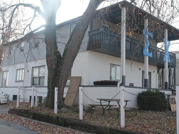 2nd image of 307 W College St