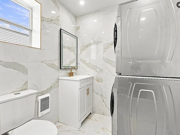 5th image of 1119 N 41st St APT 2