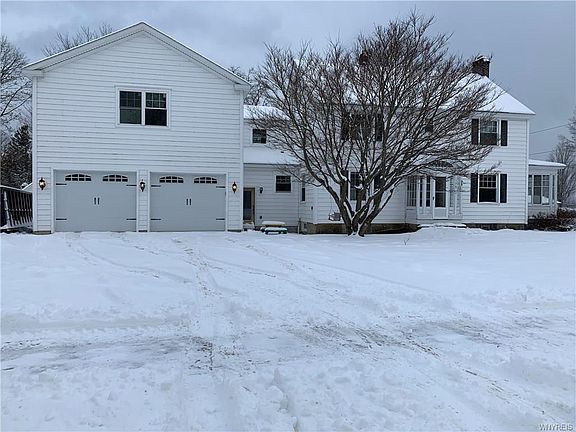 2nd image of 130 Elk St