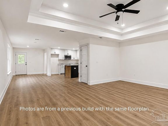 4th image of 4068 Lancer St