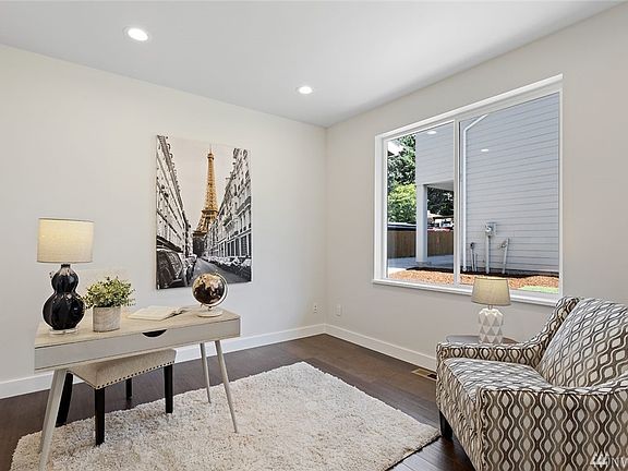 4th image of 15010 SE 43rd St