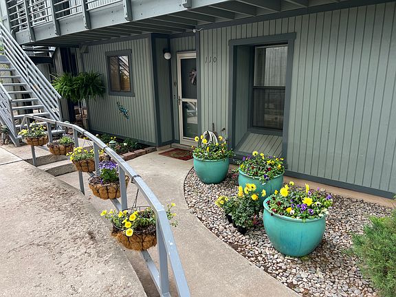 3rd image of 1300 Iris St APT 110