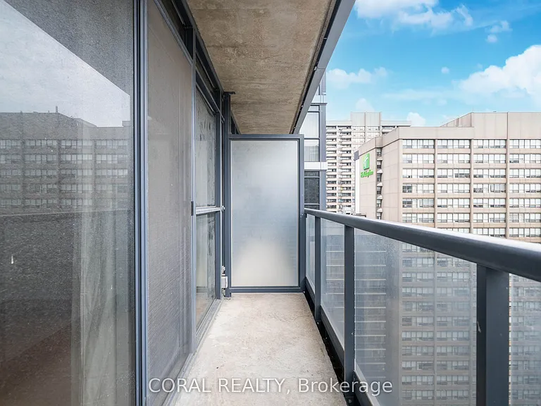 25 Carlton St #1901 — Photo 16