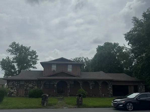 (undisclosed Address), Pine Bluff, AR 71603