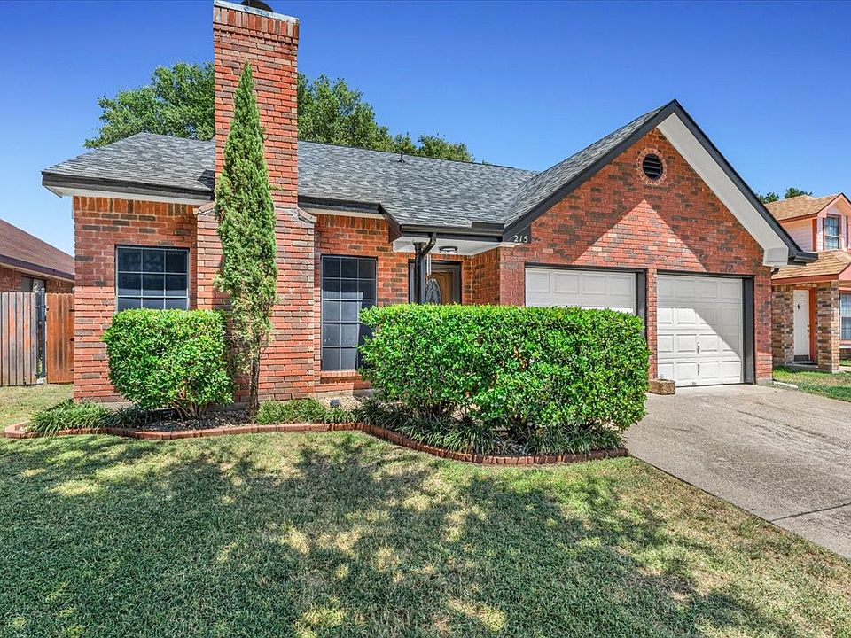 1st image of 215 Ironbark Dr