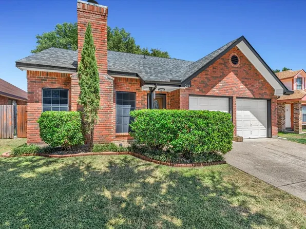 215 Ironbark Dr, Arlington, TX 76018