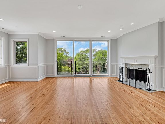 3rd image of 3565 S King Dr Unit 4