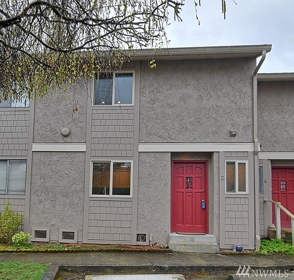 1st image of 20120 60th Ave W #6