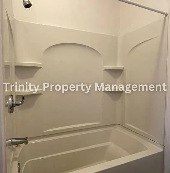 545 Baltimore Ave — Photo 7