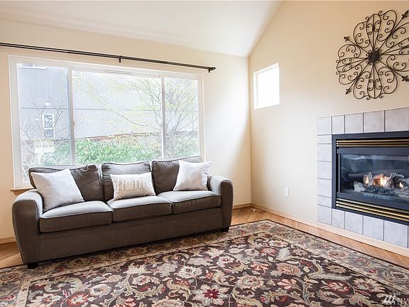 3rd image of 1814 81st Ave NE