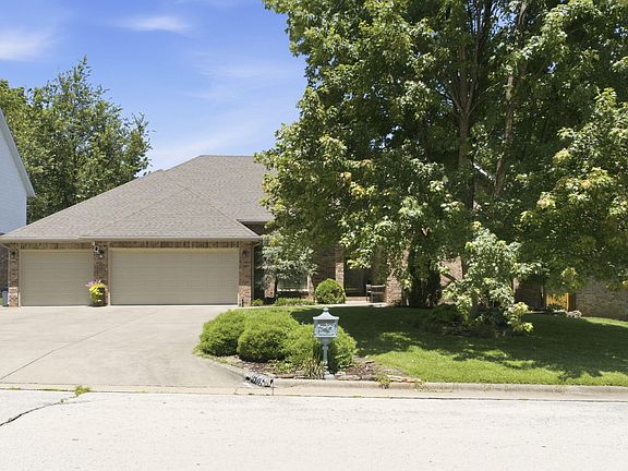 5th image of 3849 E Kingsbury Street